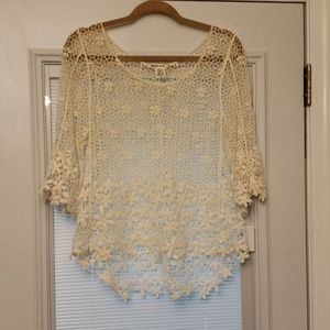 Cute cream crochet top size medium